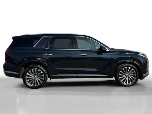 Certified 2025 Hyundai Palisade Calligraphy image 6
