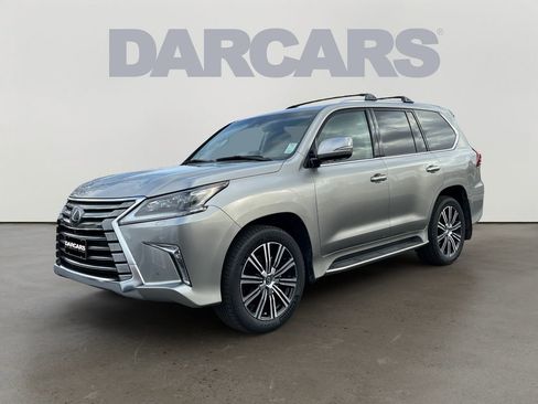 Used 2021 Lexus LX 570 4WD w/ Luxury Package image 2
