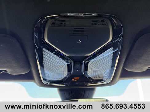 Used 2022 BMW X7 M50i w/ Luxury Seating Package image 25