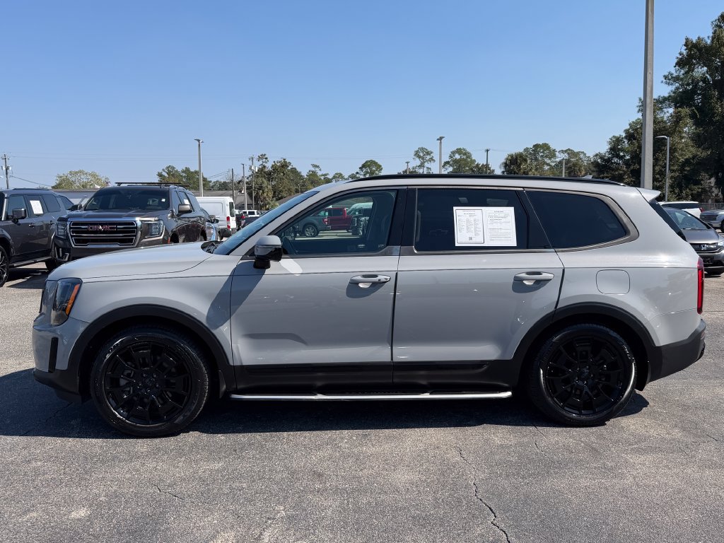 Used 2021 Kia Telluride SX w/ SX Prestige Package AWD/4WD image 2