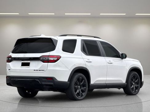 New 2026 Honda Pilot Black Edition image 5