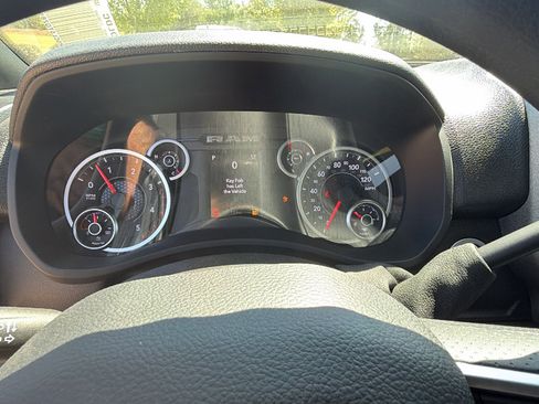 New 2026 RAM 2500 Tradesman AWD/4WD image 25