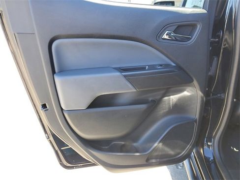 Used 2020 Chevrolet Colorado Z71 image 13