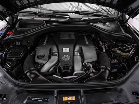 Used 2015 Mercedes-Benz ML 63 AMG 4MATIC image 45