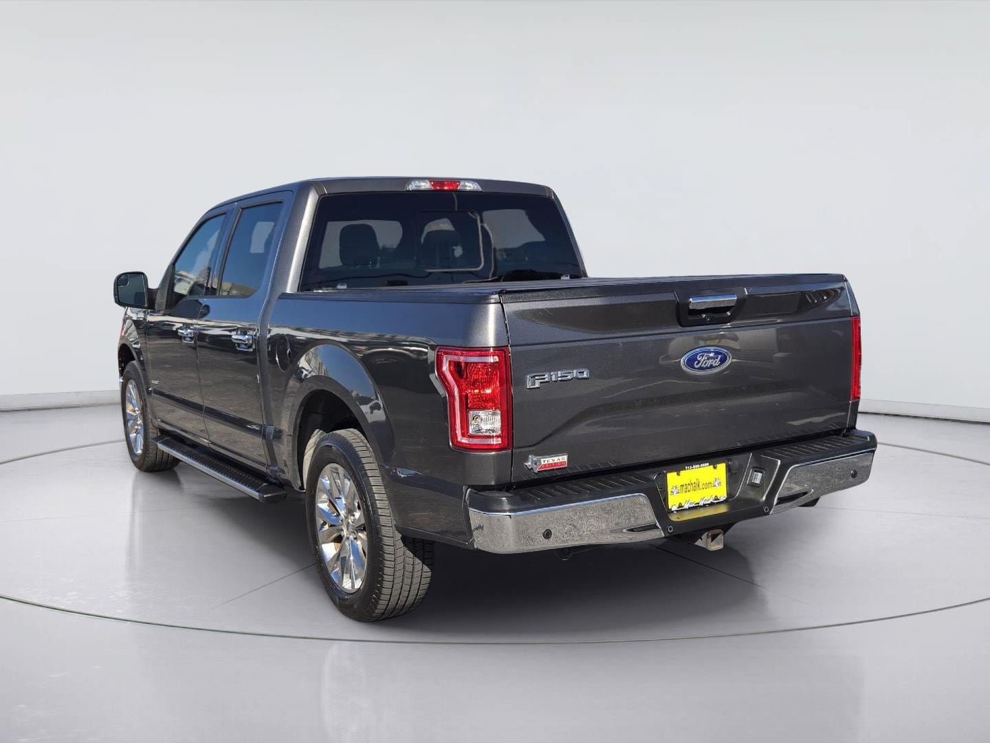 Used 2015 Ford F150 XLT w/ Equipment Group 302A Luxury RWD image 6