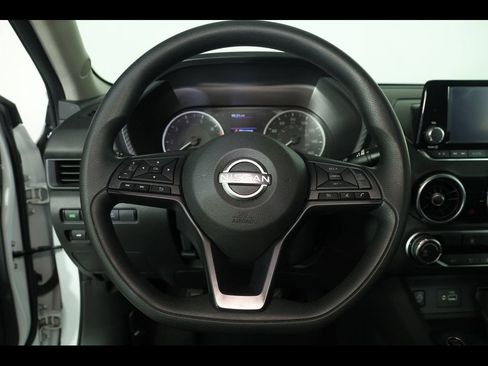 Used 2025 Nissan Sentra S FWD image 10