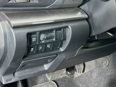 Used 2022 Subaru Crosstrek 2.5i Limited w/ Moonroof Package 2 image 17