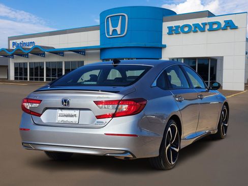 Used 2022 Honda Accord Sport image 4