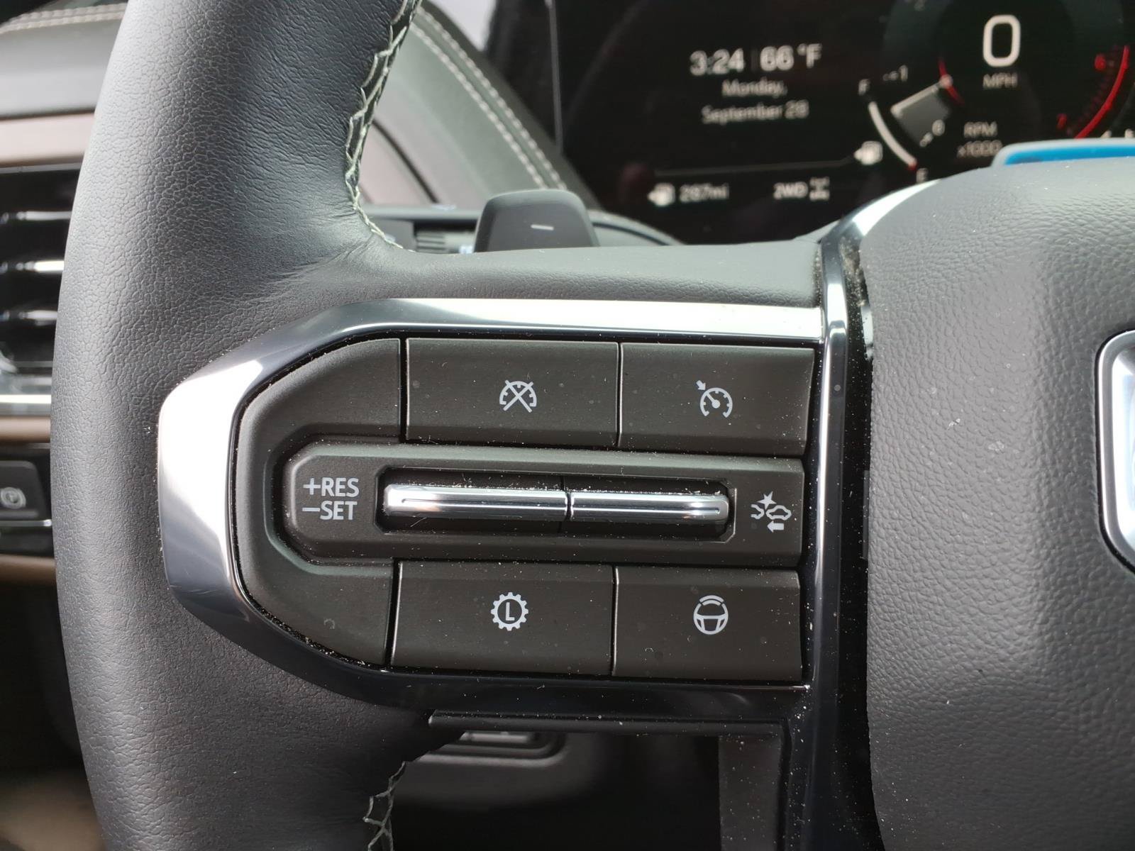 Used 2026 GMC Yukon Denali Ultimate AWD/4WD image 33