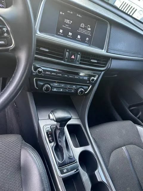 Used 2018 Kia Optima S w/ Panoramic Sunroof Package FWD image 11