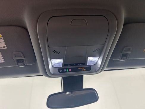 Used 2024 GMC Terrain SLE FWD image 23
