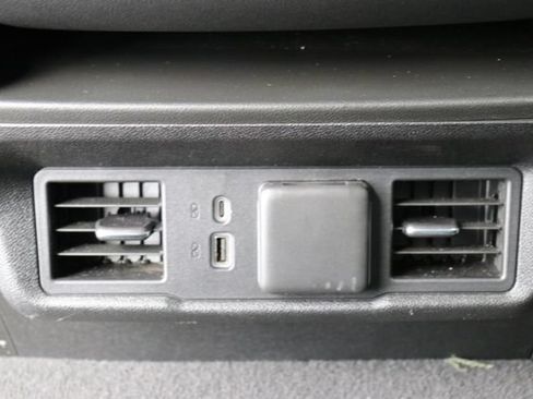 Used 2024 GMC Sierra 1500 SLT AWD/4WD image 18
