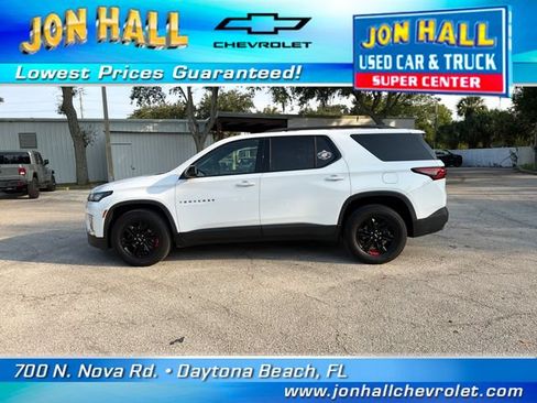 Used 2022 Chevrolet Traverse LS w/ Midnight/Sport Edition FWD image 4