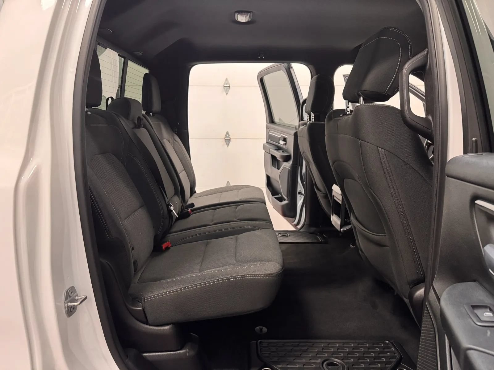Used 2019 RAM 1500 Big Horn AWD/4WD image 37