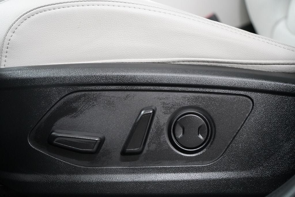 Used 2022 Hyundai Tucson Limited AWD/4WD image 19