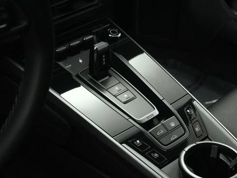 Used 2023 Porsche 911 Carrera S RWD image 41