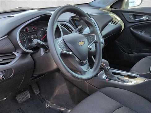 Used 2023 Chevrolet Malibu LT image 10