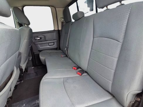 Used 2014 RAM 1500 Classic SLT RWD image 12