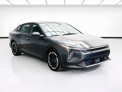 Used 2025 Kia K4 EX FWD image 3