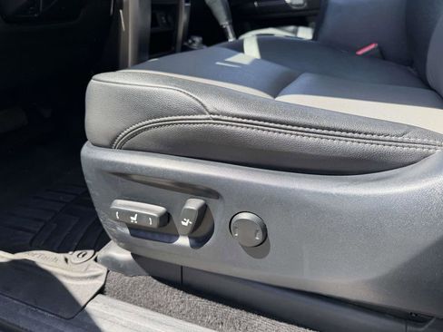 Used 2019 Toyota 4Runner SR5 Premium AWD/4WD image 21