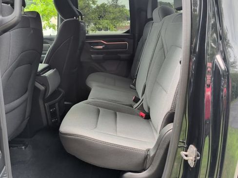 Used 2022 RAM 1500 Big Horn AWD/4WD image 12