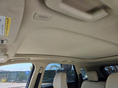Used 2023 Ford Edge SEL w/ Convenience Package AWD/4WD image 9