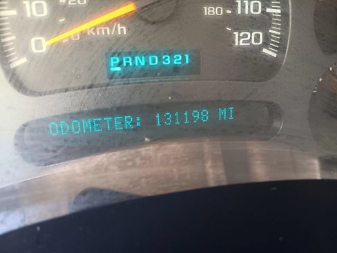 Used 2004 GMC Yukon SLE w/ Cargo Package RWD image 14