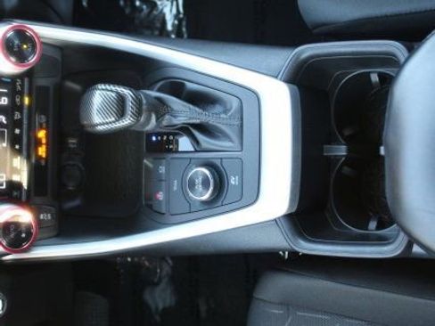 Used 2024 Toyota RAV4 AWD Hybrid image 14