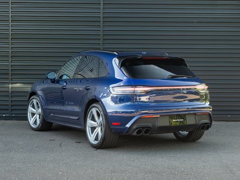 Certified 2023 Porsche Macan GTS AWD/4WD image 3