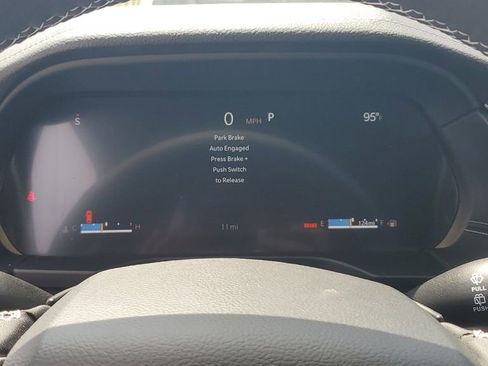 New 2025 Jeep Grand Cherokee Limited w/ Black Appearance Package image 32