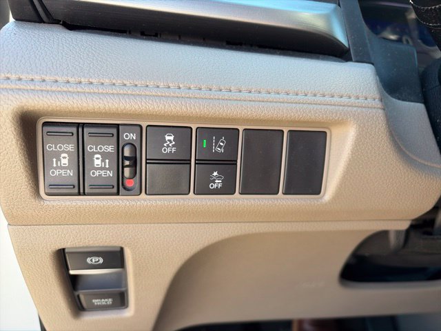 Used 2019 Honda Odyssey EX image 13