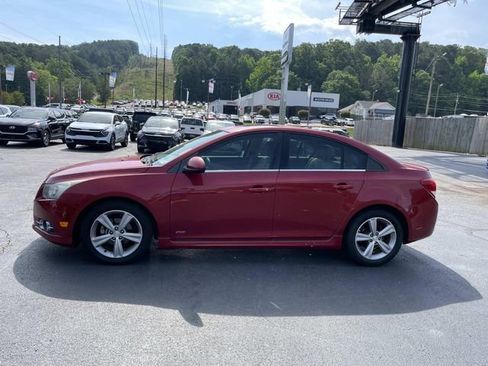 Used 2014 Chevrolet Cruze LT w/ RS Package FWD image 3