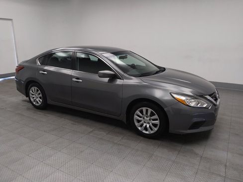 Used 2018 Nissan Altima 2.5 S w/ S Convenience Package image 11