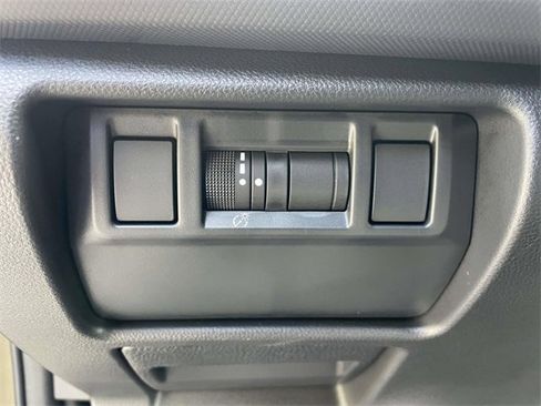 Used 2025 Subaru Forester Premium w/ Convenience Package #1 image 12