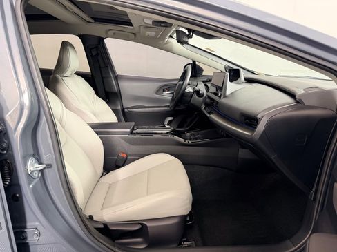 Used 2023 Toyota Prius Limited image 33