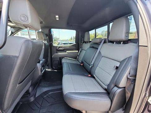 Used 2022 Chevrolet Silverado 1500 ZR2 w/ Technology Package AWD/4WD image 25