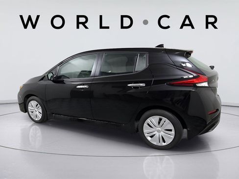 Used 2025 Nissan Leaf S image 6