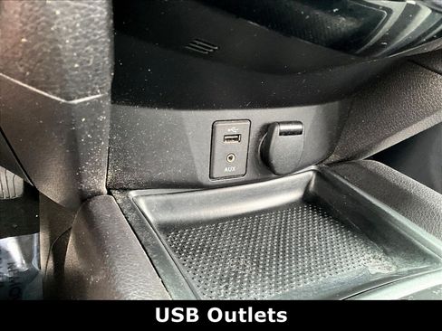 Used 2016 Nissan Rogue S AWD/4WD image 14