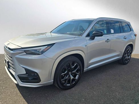 New 2026 Lexus TX 500h AWD image 7