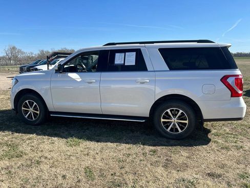 Used 2019 Ford Expedition Max XLT w/ Equipment Group 202A image 2