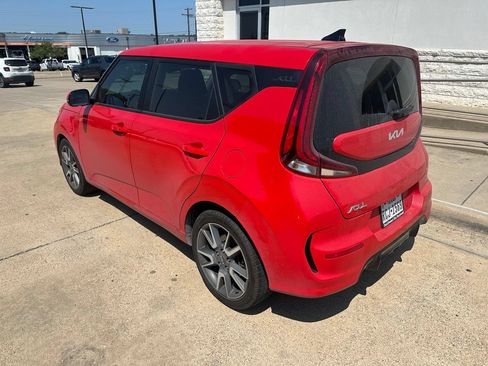 Used 2022 Kia Soul Turbo FWD image 12