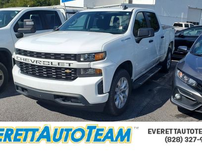 Used 2022 Chevrolet Silverado 1500 Custom w/ Safety Confidence Package