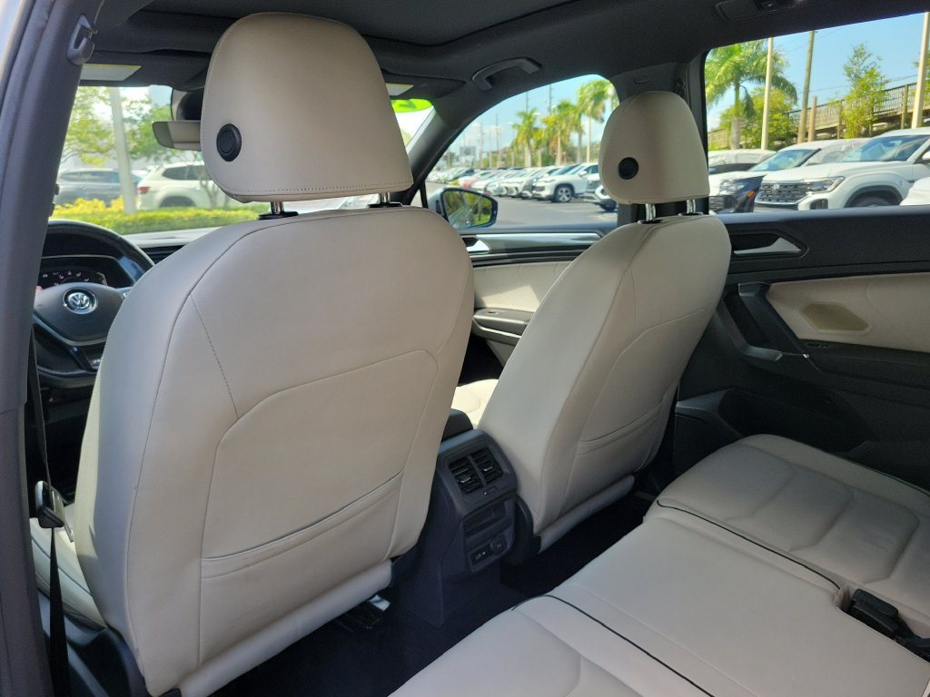 Used 2020 Volkswagen Tiguan SEL Premium R-Line w/ 3rd Row Seat Package AWD/4WD image 13