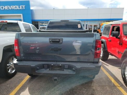 Used 2009 Chevrolet Silverado 2500 LT w/ Exterior Plus Package image 5