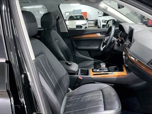Used 2022 Audi Q5 2.0T Premium Plus w/ Premium Plus Package image 10