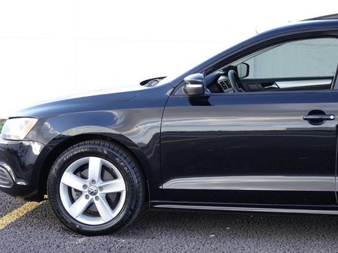 Used 2012 Volkswagen Jetta TDI FWD image 9