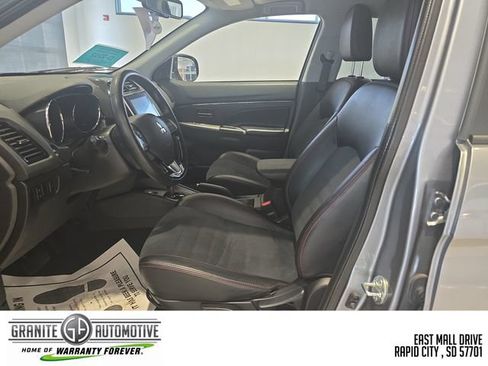 Used 2024 Mitsubishi Outlander Sport SE AWD/4WD image 10
