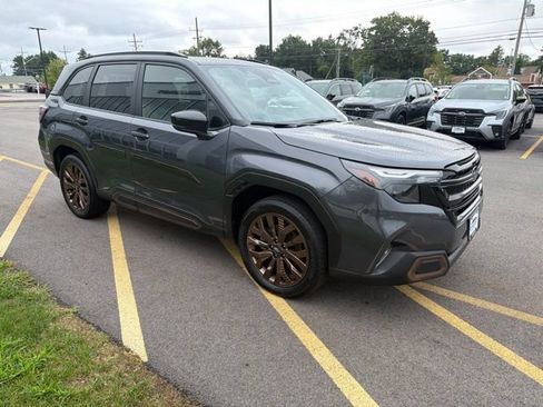 Used 2025 Subaru Forester Sport AWD/4WD image 3