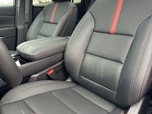 Used 2024 Chevrolet Traverse RS w/ LPO, Floor Liner Package image 39