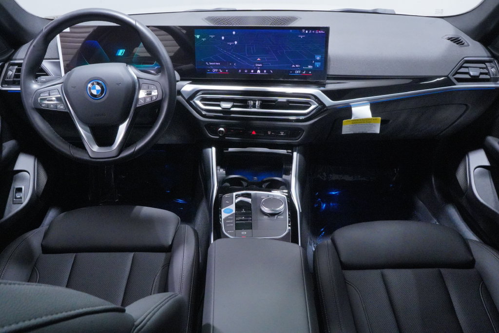 Used 2024 BMW i4 eDrive40 w/ Convenience Package RWD image 16